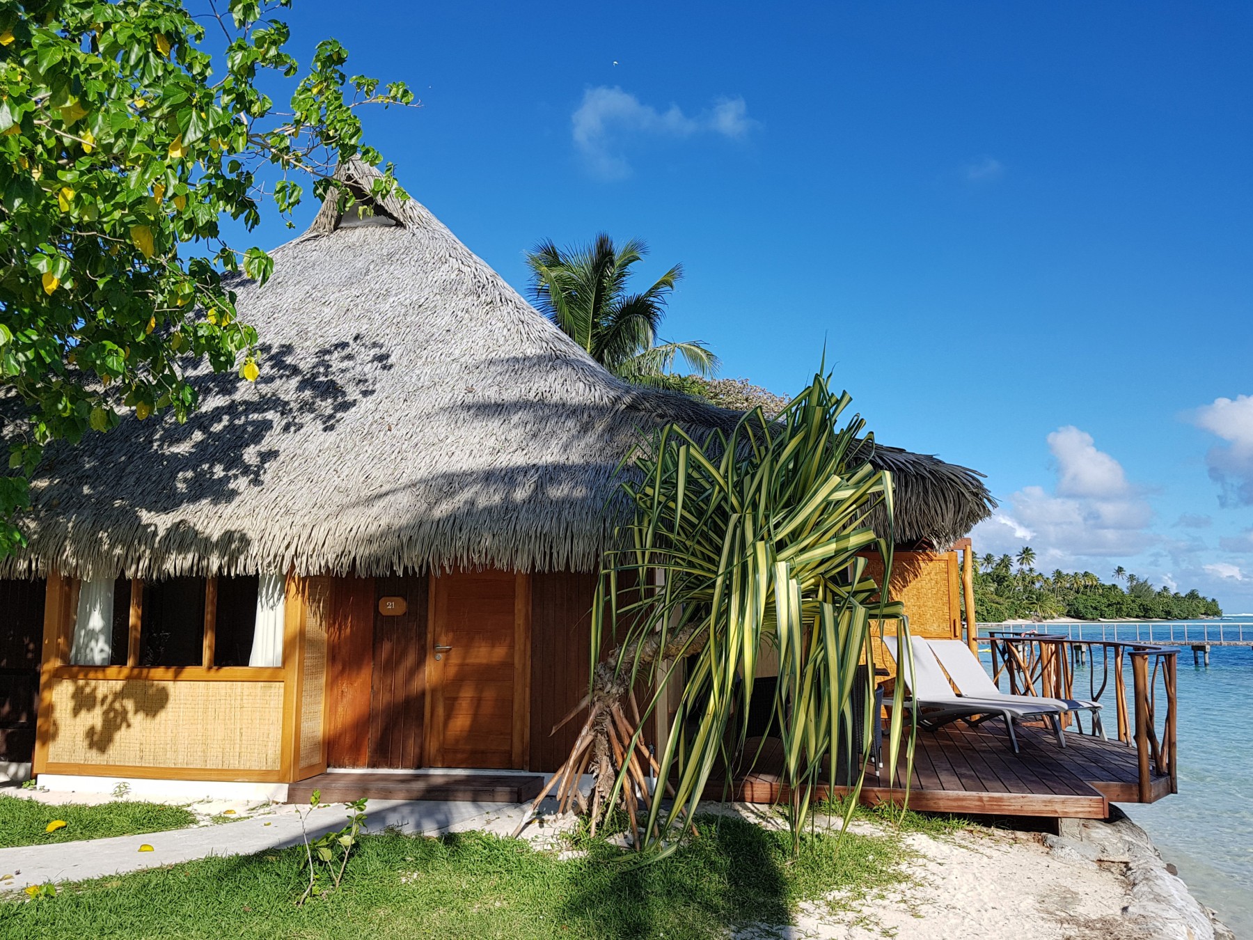 Bungalow Bord de Lagon Mitoyen